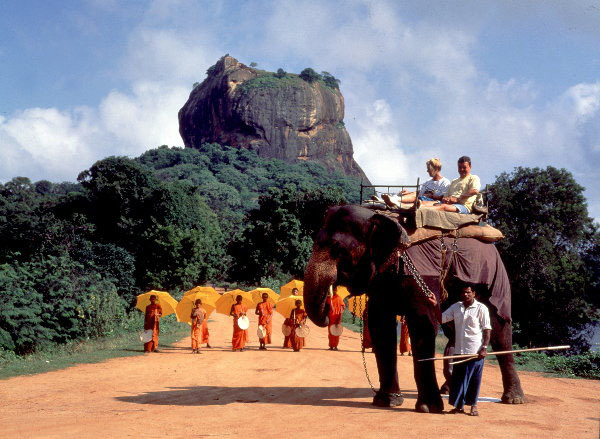 Srilanka tour packages from Hyd, Adam’s Peak, Tooth Temple, Dambulla Cave from Hyd, Honeymoon tour packages from Hyd Love My Tour