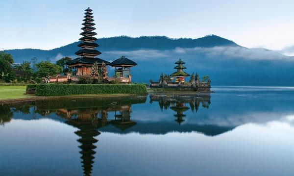 Thailand tour packages from Hyd, Honeymoon tour packages to Thailand from Hyd Thailand tour packages from Hyderabad, Rally Beach, Grand Palace, National Park, Floating Markets, Tour packages from Hyd ,Best tour package Operators from Hyd